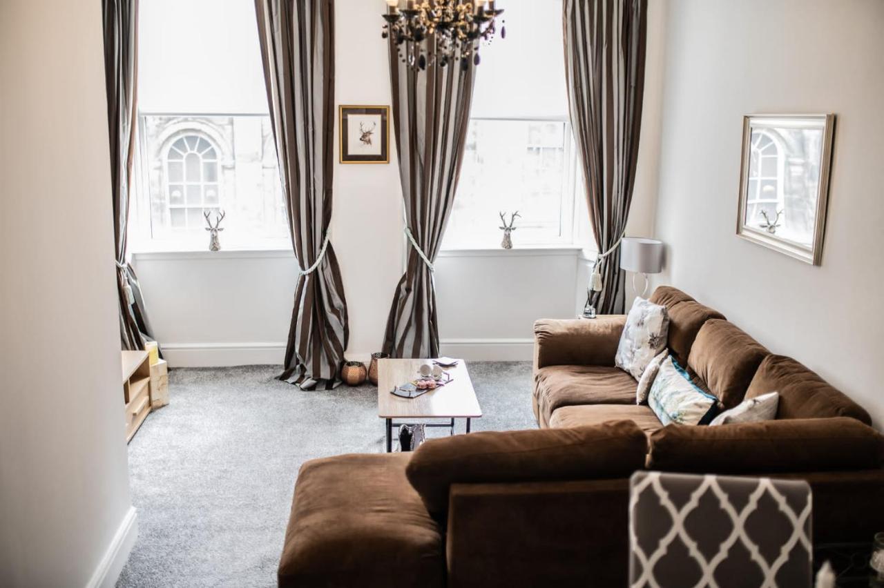 Rose Apartment 2-Bed Town Centre Apartment In Ayr Exteriér fotografie