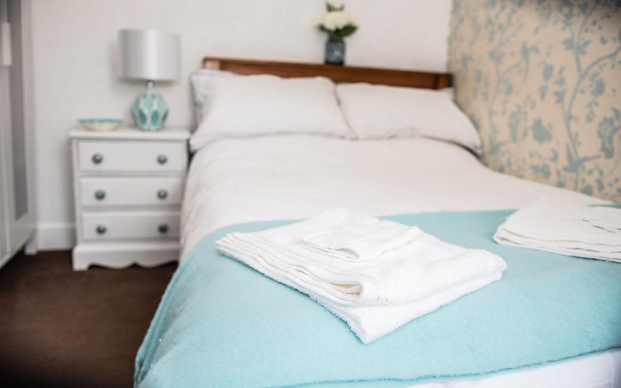 Rose Apartment 2-Bed Town Centre Apartment In Ayr Exteriér fotografie