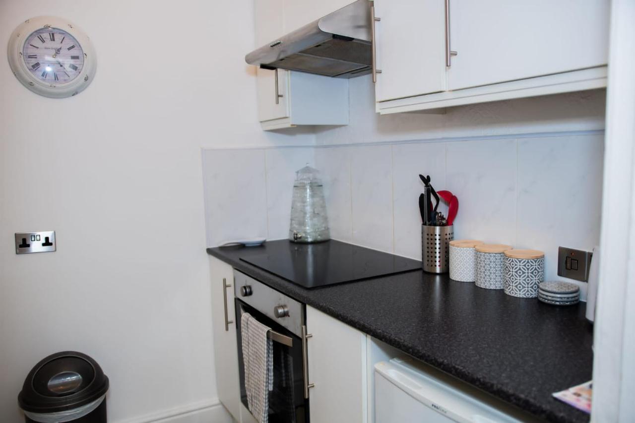 Rose Apartment 2-Bed Town Centre Apartment In Ayr Exteriér fotografie