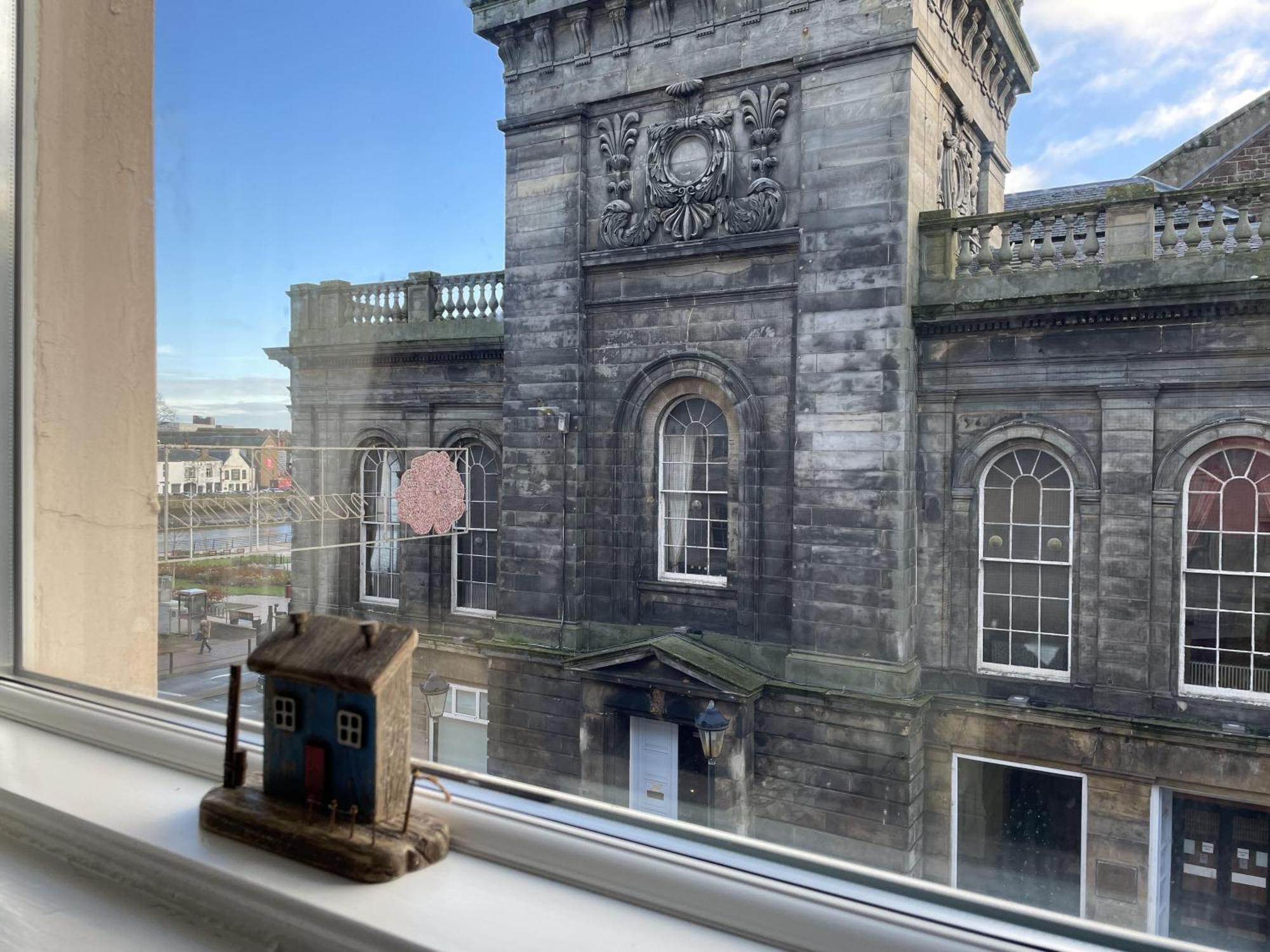 Rose Apartment 2-Bed Town Centre Apartment In Ayr Exteriér fotografie